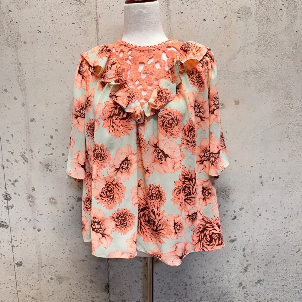 Happy Nature Floral Blouse Womens Medium Peach Crochet Lace Ruffle Cottagecore
